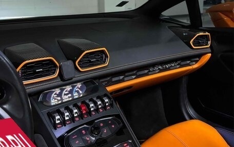 Lamborghini Huracán, 2016 год, 19 500 000 рублей, 9 фотография