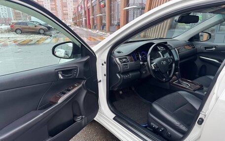 Toyota Camry, 2016 год, 2 150 000 рублей, 16 фотография