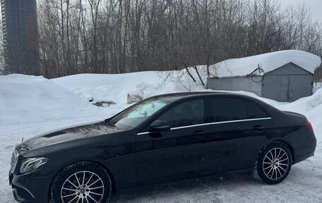Mercedes-Benz E-Класс, 2018 год, 2 333 000 рублей, 2 фотография