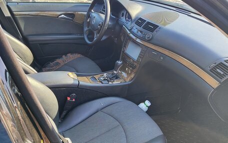 Mercedes-Benz E-Класс, 2008 год, 900 000 рублей, 5 фотография