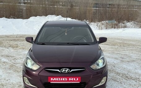 Hyundai Solaris II рестайлинг, 2011 год, 545 000 рублей, 3 фотография