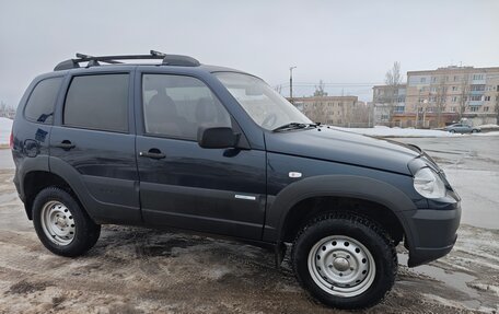 Chevrolet Niva I рестайлинг, 2011 год, 425 000 рублей, 4 фотография