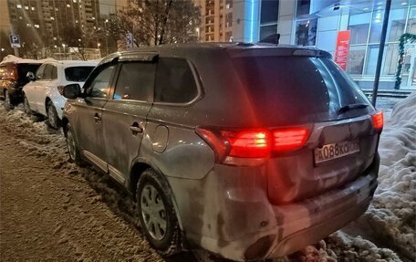 Mitsubishi Outlander III рестайлинг 3, 2018 год, 1 599 000 рублей, 4 фотография