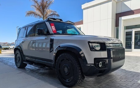 Land Rover Defender II, 2026 год, 15 400 000 рублей, 2 фотография