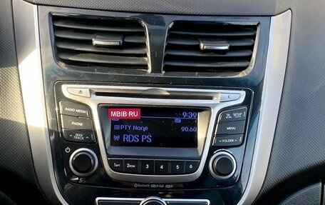 Hyundai Solaris II рестайлинг, 2016 год, 895 000 рублей, 22 фотография