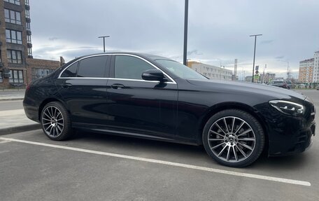 Mercedes-Benz E-Класс, 2020 год, 4 750 000 рублей, 2 фотография