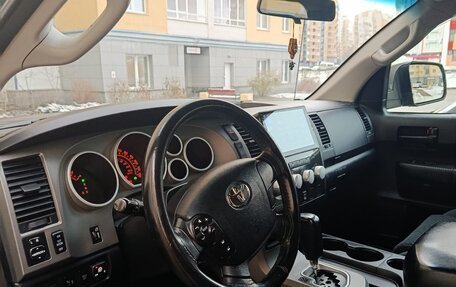 Toyota Tundra II, 2011 год, 2 990 000 рублей, 7 фотография