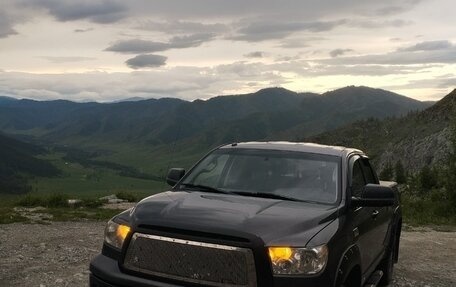 Toyota Tundra II, 2011 год, 2 990 000 рублей, 2 фотография