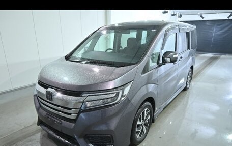 Honda Stepwgn IV, 2021 год, 1 610 000 рублей, 2 фотография