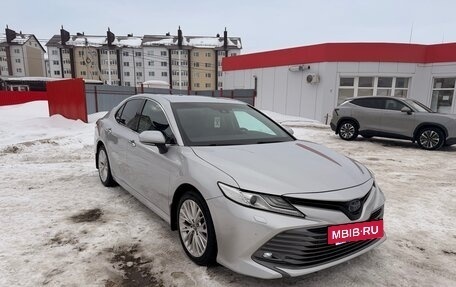 Toyota Camry, 2018 год, 2 550 000 рублей, 6 фотография