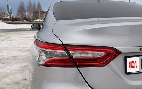 Toyota Camry, 2018 год, 2 550 000 рублей, 11 фотография