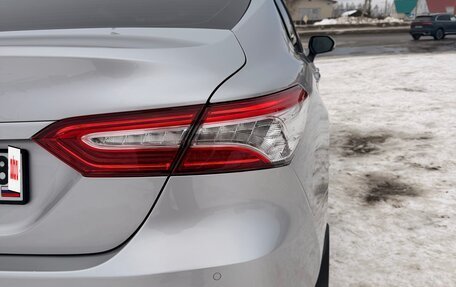 Toyota Camry, 2018 год, 2 550 000 рублей, 9 фотография