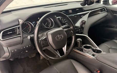 Toyota Camry, 2018 год, 2 550 000 рублей, 24 фотография