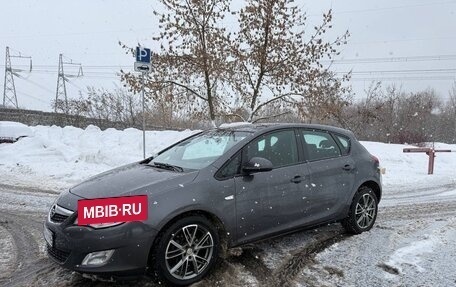 Opel Astra J, 2011 год, 670 000 рублей, 5 фотография