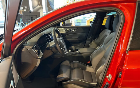 Volvo S60 III, 2024 год, 4 890 000 рублей, 4 фотография