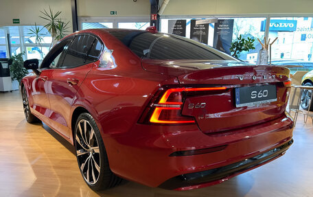 Volvo S60 III, 2024 год, 4 890 000 рублей, 2 фотография