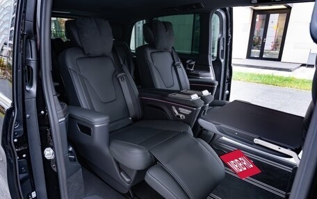 Mercedes-Benz V-Класс, 2025 год, 13 990 000 рублей, 23 фотография