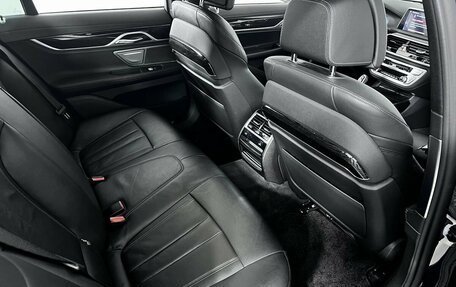 BMW 7 серия, 2019 год, 4 300 000 рублей, 12 фотография