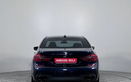 BMW 7 серия, 2019 год, 4 300 000 рублей, 6 фотография