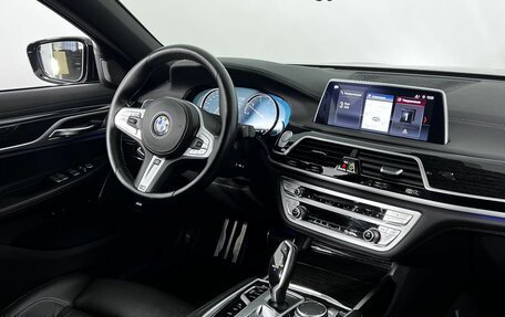 BMW 7 серия, 2019 год, 4 300 000 рублей, 14 фотография