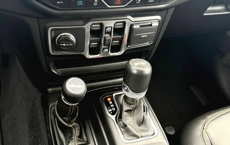 Jeep Wrangler, 2021 год, 5 250 000 рублей, 27 фотография