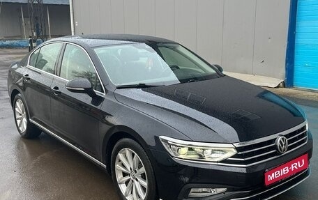 Volkswagen Passat B8 рестайлинг, 2020 год, 3 100 000 рублей, 1 фотография