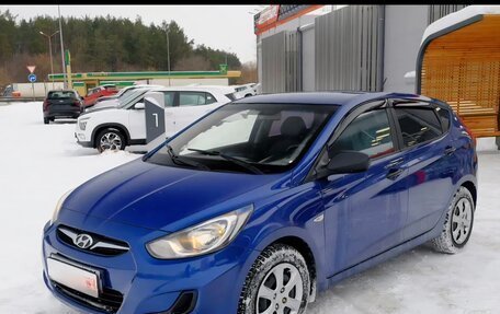 Hyundai Solaris II рестайлинг, 2012 год, 570 000 рублей, 1 фотография