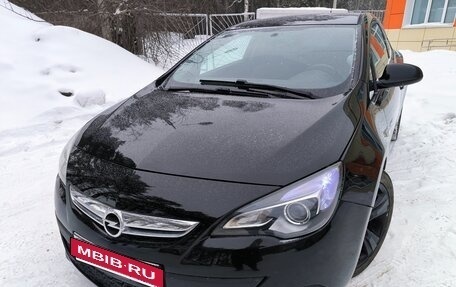 Opel Astra J, 2012 год, 749 000 рублей, 1 фотография