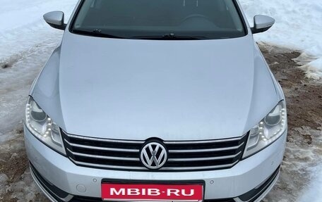 Volkswagen Passat B7, 2011 год, 870 000 рублей, 1 фотография
