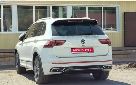 Volkswagen Tiguan II, 2021 год, 3 690 000 рублей, 1 фотография