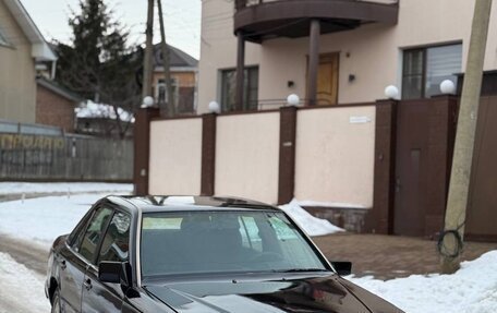 Mercedes-Benz E-Класс, 1993 год, 255 000 рублей, 1 фотография