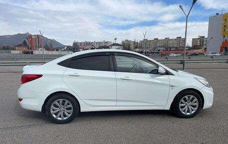 Hyundai Solaris II рестайлинг, 2013 год, 1 100 000 рублей, 7 фотография