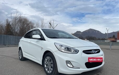 Hyundai Solaris II рестайлинг, 2013 год, 1 100 000 рублей, 6 фотография