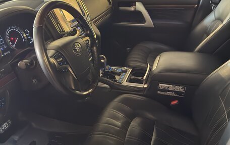 Toyota Land Cruiser 200, 2020 год, 7 600 000 рублей, 11 фотография