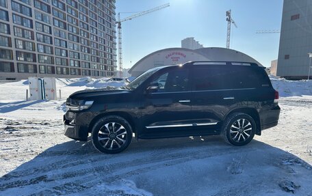 Toyota Land Cruiser 200, 2020 год, 7 600 000 рублей, 10 фотография