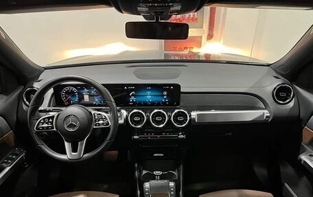Mercedes-Benz GLA, 2022 год, 2 390 000 рублей, 9 фотография
