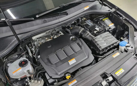 Volkswagen Tiguan II, 2022 год, 2 990 000 рублей, 6 фотография