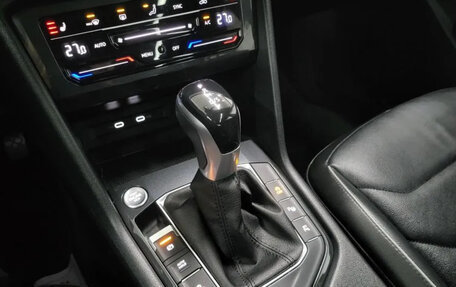 Volkswagen Tiguan II, 2022 год, 2 990 000 рублей, 11 фотография