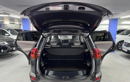 Toyota RAV4, 2013 год, 1 950 000 рублей, 23 фотография