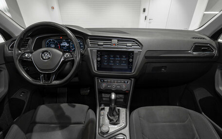 Volkswagen Tiguan II, 2018 год, 2 475 000 рублей, 8 фотография