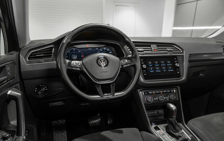 Volkswagen Tiguan II, 2018 год, 2 475 000 рублей, 7 фотография