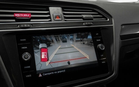 Volkswagen Tiguan II, 2018 год, 2 475 000 рублей, 17 фотография