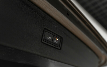 Volkswagen Tiguan II, 2018 год, 2 475 000 рублей, 22 фотография