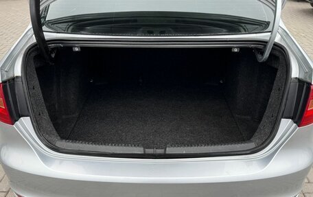 Volkswagen Jetta VI, 2012 год, 1 049 000 рублей, 16 фотография