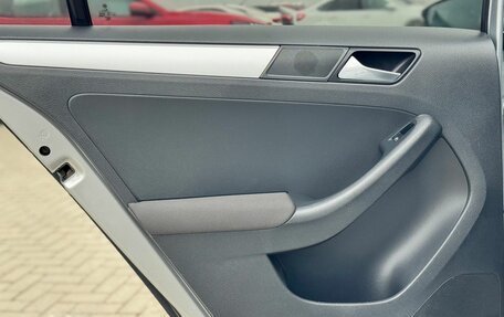 Volkswagen Jetta VI, 2012 год, 1 049 000 рублей, 13 фотография