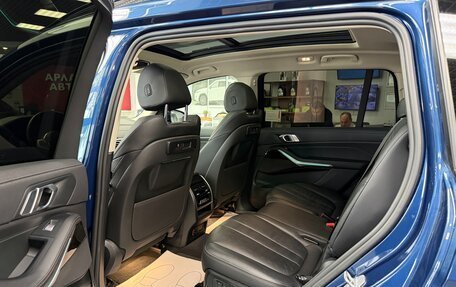 BMW X7, 2021 год, 6 990 000 рублей, 8 фотография