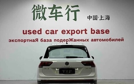 Volkswagen Tiguan II, 2023 год, 1 930 000 рублей, 4 фотография