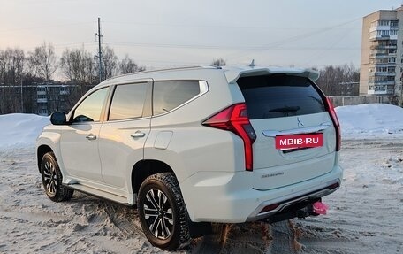 Mitsubishi Montero Sport, 2022 год, 4 300 000 рублей, 2 фотография