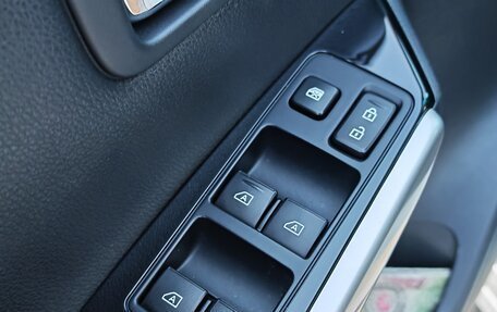 Mitsubishi Montero Sport, 2022 год, 4 300 000 рублей, 19 фотография