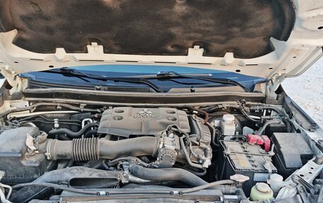 Mitsubishi Montero Sport, 2022 год, 4 300 000 рублей, 24 фотография